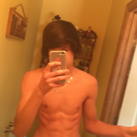 Profile Picture of Jonathan Cooper (@jcoopxr) on Poshmark