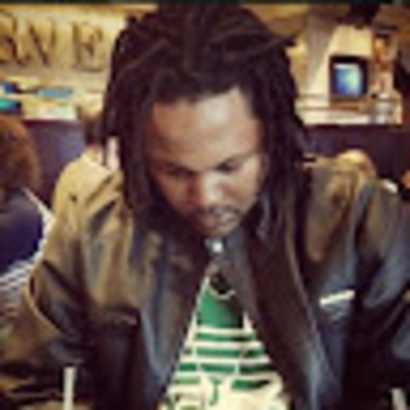 Jean Minette - Poshmark Profile Picture of Jean Minette (@acjean718) on Poshmark