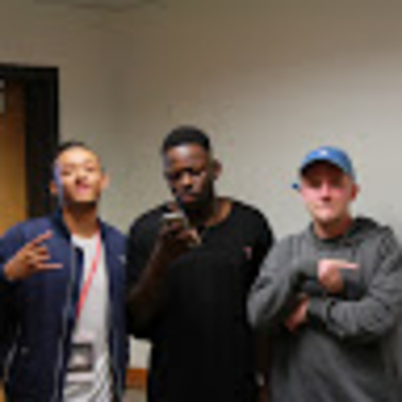 Profile Picture of Logan Garside (@lmgarside08) on Poshmark