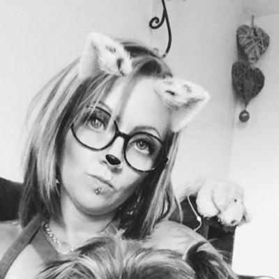Profile Picture of Hayley Monks (@foxydoris) on Twitter