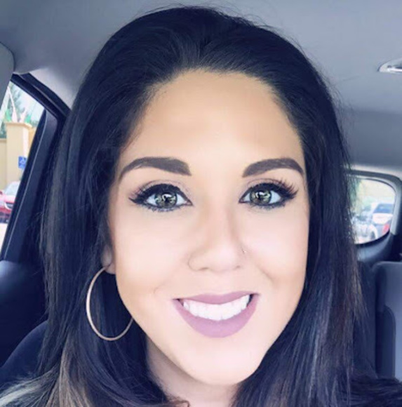 Profile Picture of Ariel Gomez (@arielgomez885) on Poshmark