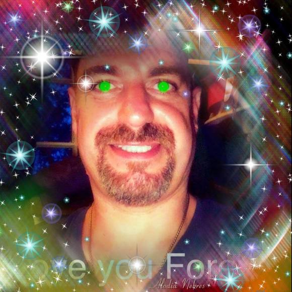 Profile Picture of Joey Dyson (@shakingsolid1) on Poshmark