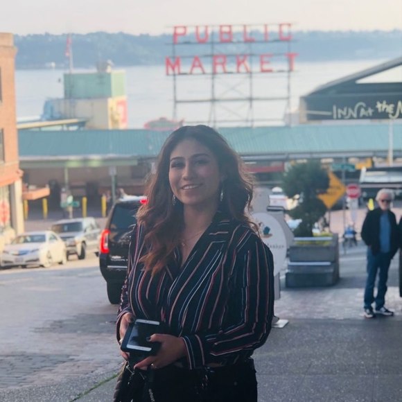 Profile Picture of Bianka Mal. (@mynameisbianka) on Poshmark