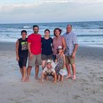 Profile Picture of Robin Weber Underhill (@underhrl) on Instagram