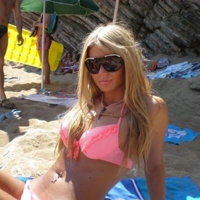 Profile Picture of Viola Carl (@VioletZt61P) on Twitter