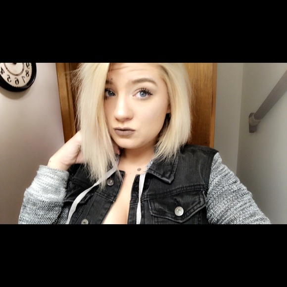 Profile Picture of Patti Sitarski (@pattisitarski) on Poshmark