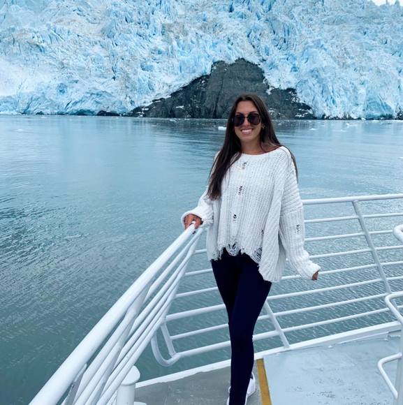 Profile Picture of Bailey Savoca (@baileysavoca) on Poshmark