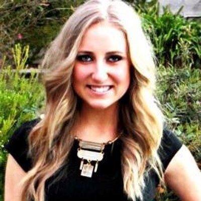 Profile Picture of Ella Booth (@Ell_ivy) on Twitter