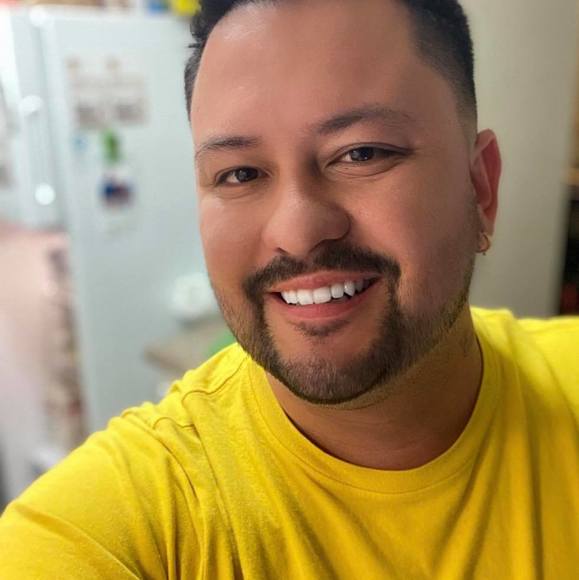 Profile Picture of Juan Querubin (@juanquerubin) on Poshmark
