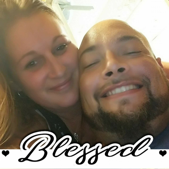 Holly Janow - Poshmark Profile Picture of Holly Janow (@angeljo25) on Poshmark