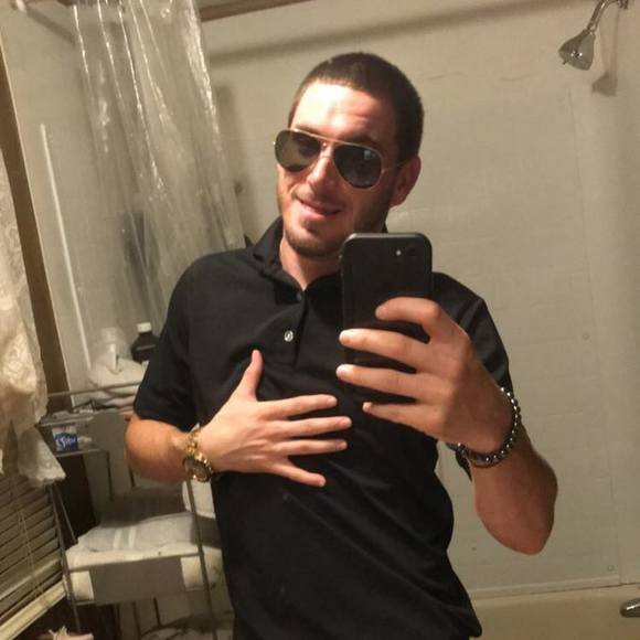 Profile Picture of Zachary Wilderthanyou (@zachatack09m) on Poshmark