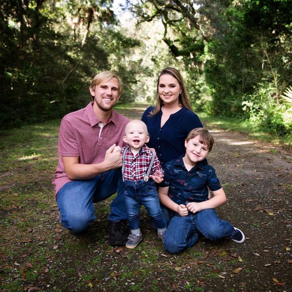 Profile Picture of Kimmie Andrews (@kimmielynettee) on Poshmark