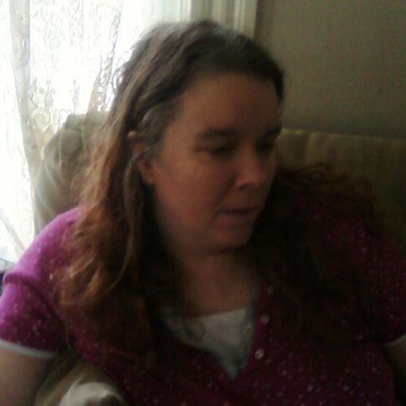 Profile Picture of Karen Heary (@eaglemom3) on Poshmark