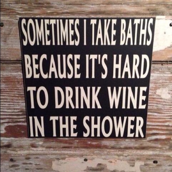 Profile Picture of Kelly Osias (@kosias) on Poshmark