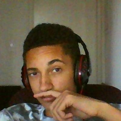 Profile Picture of Kristopher Robinson (@Kris_AW_Ception) on Twitter