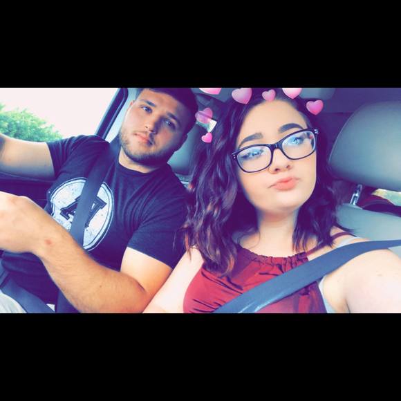 Profile Picture of Alexis Willson (@alexiswillson) on Poshmark