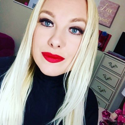 Profile Picture of Tina Blevins (@tinablevins) on Twitter