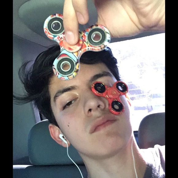 Profile Picture of Jonathan Valdivia (@jonnaldinho) on Poshmark