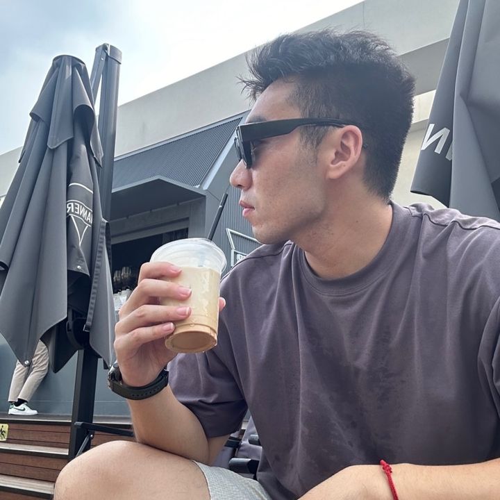Profile Picture of YijiaZhang (@yijiazhang87) on Tiktok