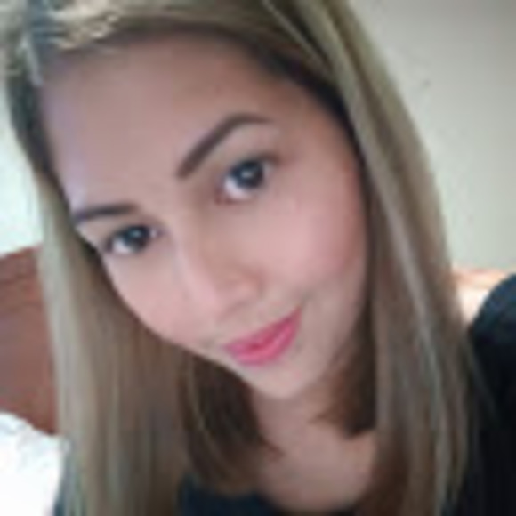Janeen Garcia - Poshmark Profile Picture of Janeen Garcia (@janeengarcia30) on Poshmark