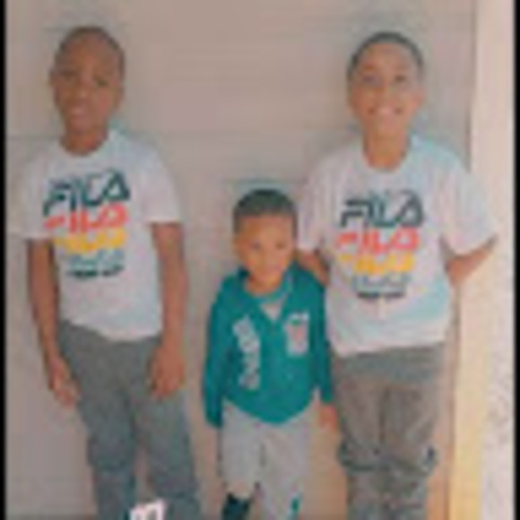 Profile Picture of Howard Jackson (@howard23jackson) on Poshmark