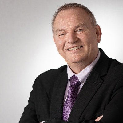 Profile Picture of Red Curve | Michael Newnham (@redcurve1) on Twitter