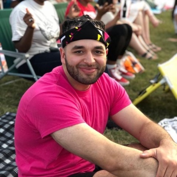 Profile Picture of Devin Burns (@devinburns737) on Poshmark