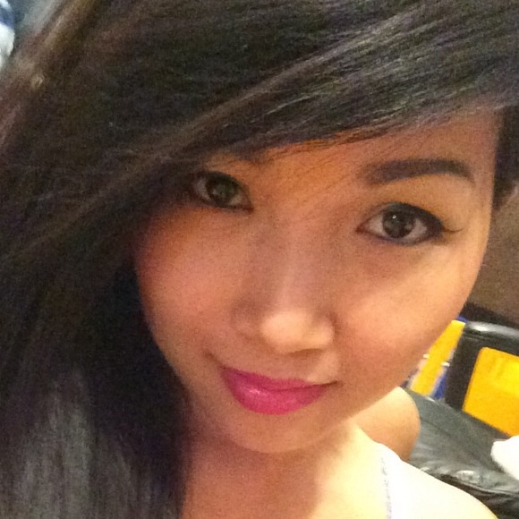 Profile Picture of Kim Winn (@kim4nguyen) on Poshmark