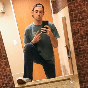 Profile Picture of Cameron Stevens (@nomomthisisntaphase) on Myspace