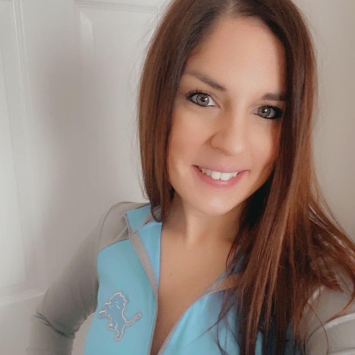 Profile Picture of Tara Voss (@@tara.voss) on Tiktok