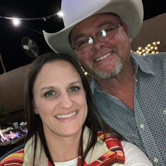 Profile Picture of Tiffany Younts (@austmaki) on Poshmark