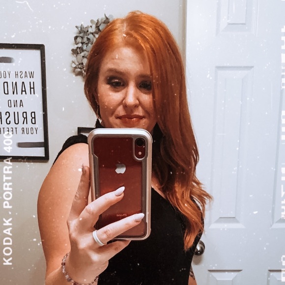 Tori Castleberry - Poshmark Profile Picture of Tori Castleberry (@toricastleberry) on Poshmark