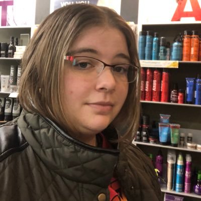 Profile Picture of Miriam Zielinski (@Greenhyrulian) on Twitter