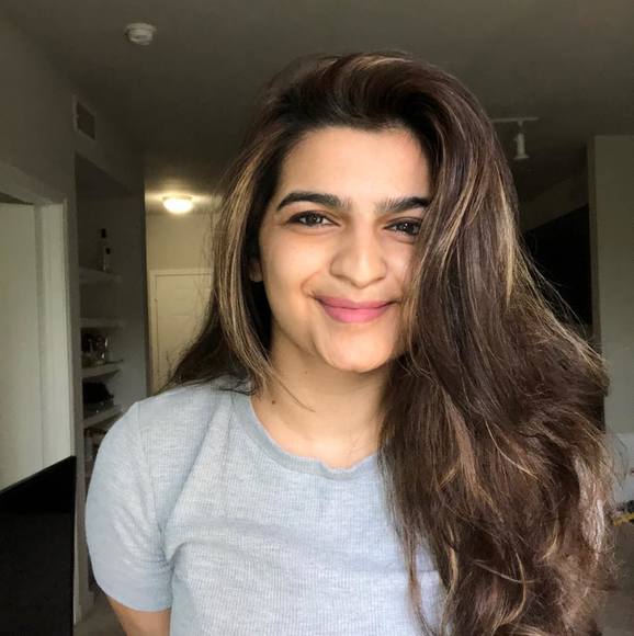 Profile Picture of Aleena Daredia (@aleenadaredia) on Poshmark