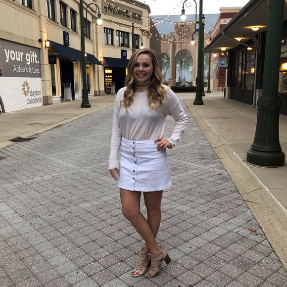 Profile Picture of Amanda Nangle (@amanda_nangle) on Poshmark