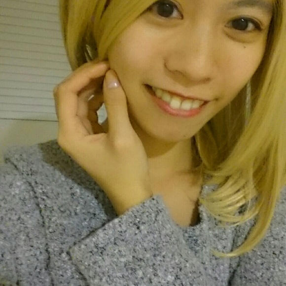 Profile Picture of Catherine Tseng (@catseng) on Poshmark