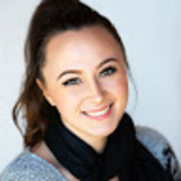 Profile Picture of Leesa Jarka (@leesajarka95) on Poshmark