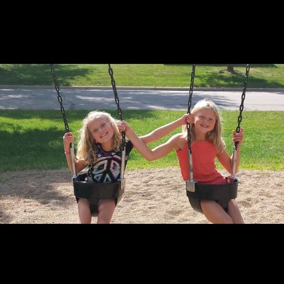 Profile Picture of Paige Meffert (@pmm12) on Poshmark