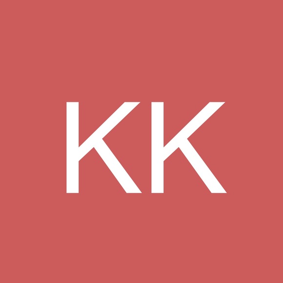 Profile Picture of Kelly Kadlec (@kellykadlec) on Poshmark