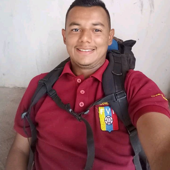 Profile Picture of Luis Artiles (@luisartiles10) on Tiktok