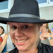 Profile Picture of Buffy Smith (@ylbuffy) on Youtube