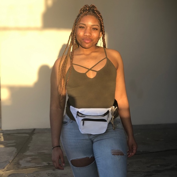 Profile Picture of Azzauriah Brogdon (@zaurry) on Poshmark