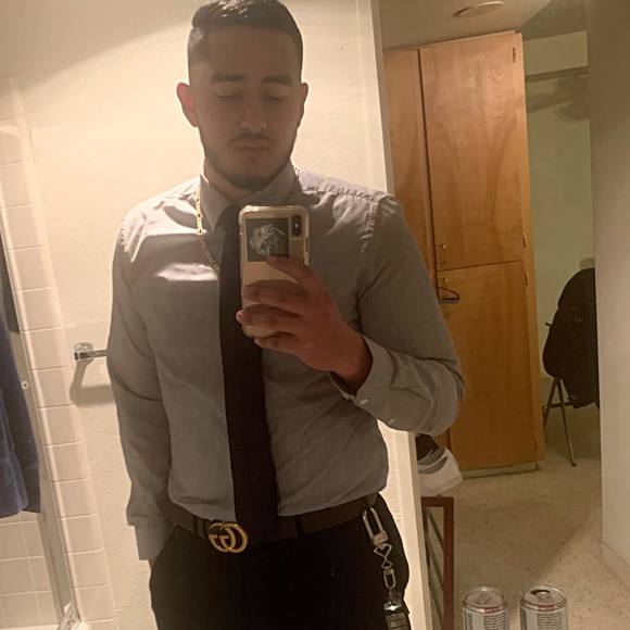 Profile Picture of David Esparza (@davidesparza47) on Poshmark