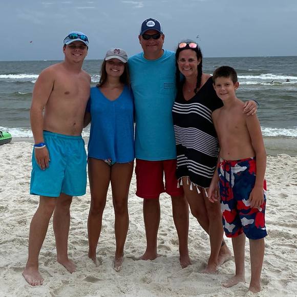 Profile Picture of Renee Phillips (@reneereedy) on Poshmark