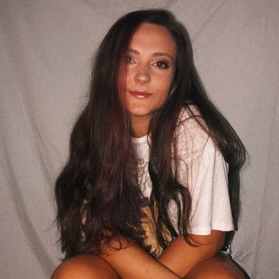 Profile Picture of Rach (@rachel_cotter) on Twitter