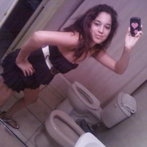 Profile Picture of Claudia Zelaya (@joan_leah_2008) on Myspace