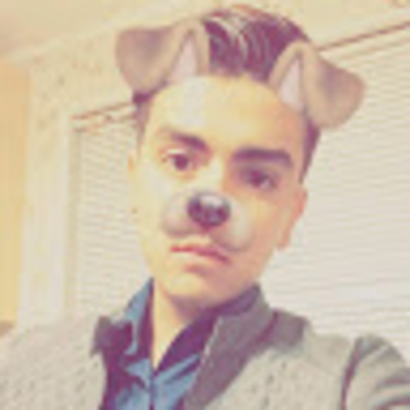 Profile Picture of Kenny sebastian almanza gomez Almanza gomez (@kenny_roma) on Poshmark