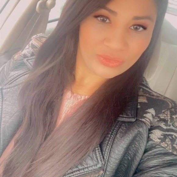 Profile Picture of Wendy Castillo (@wendy_katsumy) on Poshmark