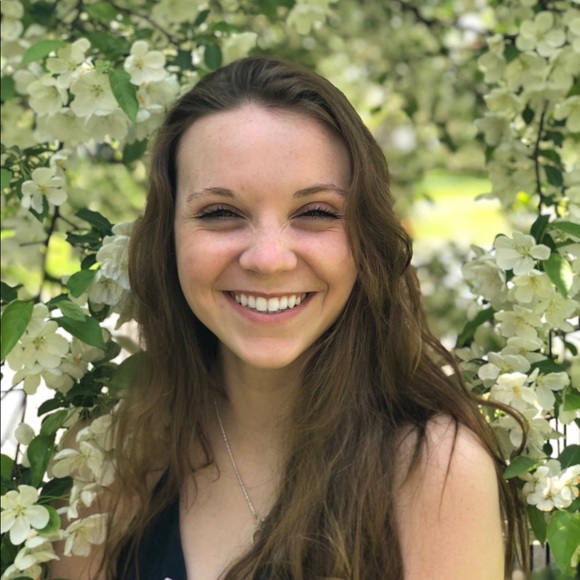 Hannah Zilkowski - Poshmark Profile Picture of Hannah Zilkowski (@zilkowski6) on Poshmark