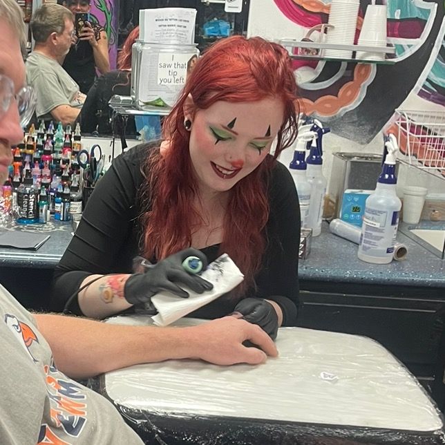 Profile Picture of Hayley Acres (@xxginger_artxx) on Tiktok